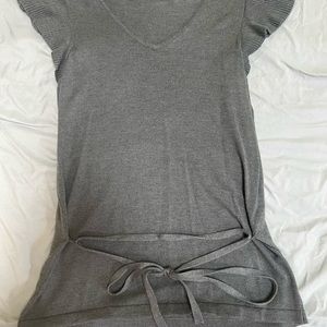 The Limited grey sweater size medium. Excellent condition.